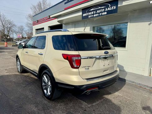 Used 2018 Ford Explorer Limited image 11
