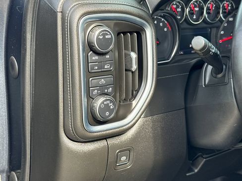 Used 2021 Chevrolet Silverado 1500 LT AWD/4WD image 14