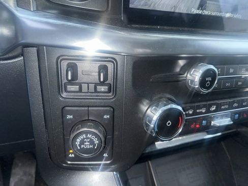 Used 2022 Ford F150 Lariat w/ Equipment Group 502A High image 12