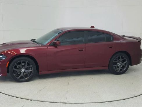 Used 2019 Dodge Charger GT RWD image 4
