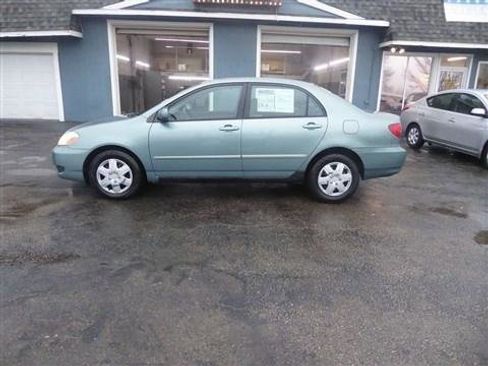 Used 2005 Toyota Corolla CE image 2