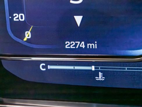 Used 2024 Chevrolet Tahoe RST w/ RST Performance Edition image 18