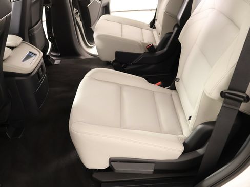 New 2026 Lincoln Navigator Premiere AWD/4WD image 12