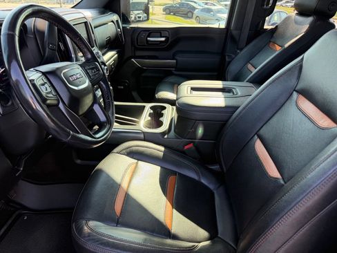 Used 2022 GMC Sierra 2500 AT4 w/ AT4 Premium Plus Package AWD/4WD image 30