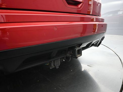 Used 2021 Ford Edge ST-Line w/ Class II Trailer Tow Package AWD/4WD image 2