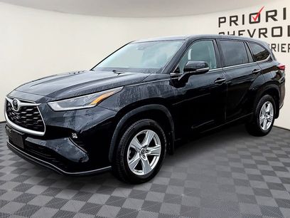 Used 2021 Toyota Highlander LE