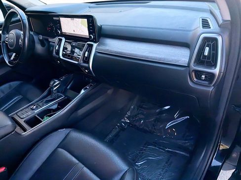 Used 2022 Kia Sorento S image 33