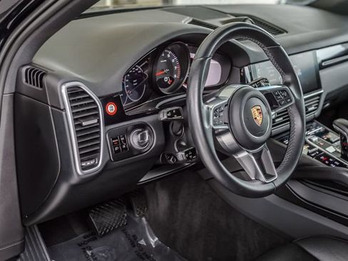 Used 2019 Porsche Cayenne image 26