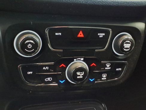 Used 2018 Jeep Compass Limited w/ Navigation Group AWD/4WD image 21
