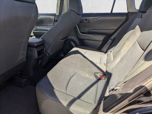 Used 2019 Toyota RAV4 LE image 14