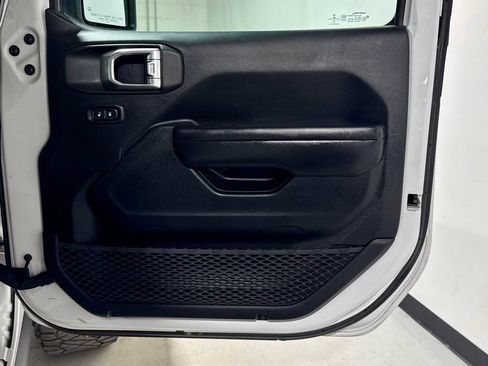 Used 2020 Jeep Wrangler Unlimited Rubicon w/ LED Lighting Group image 25