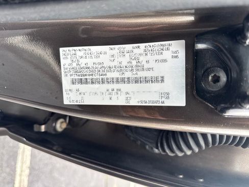 Used 2017 Ford F250 XLT w/ XLT Premium Package AWD/4WD image 35