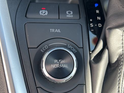 Certified 2024 Toyota RAV4 XLE w/ Convenience Package AWD/4WD image 31