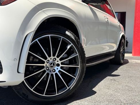 Used 2022 Mercedes-Benz GLE 350 w/ AMG Line Exterior image 5
