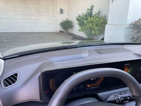 Used 2025 Kia K4 LXS image 34