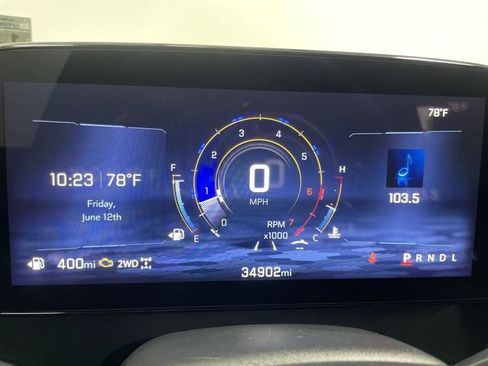 Used 2025 Chevrolet Traverse LT AWD/4WD image 15