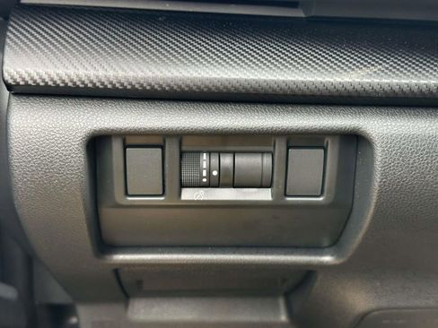 Certified 2025 Subaru Crosstrek 2.0i Premium image 30