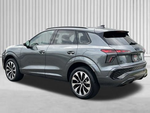 New 2026 Audi Q3 quattro 2.0T AWD/4WD image 4