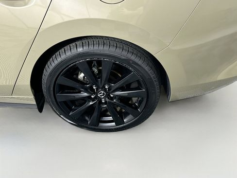 Used 2024 MAZDA MAZDA3 s image 11