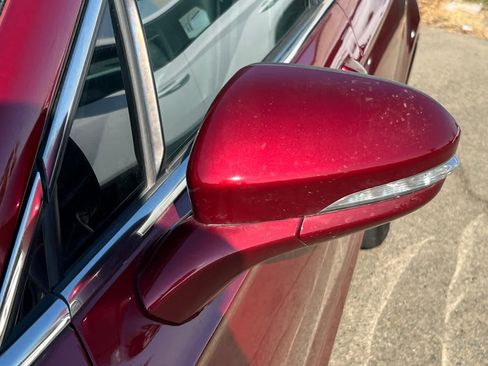 Used 2019 Ford Fusion SEL FWD image 12