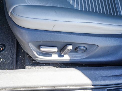 Used 2018 Toyota Camry SE w/ Audio Package FWD image 23