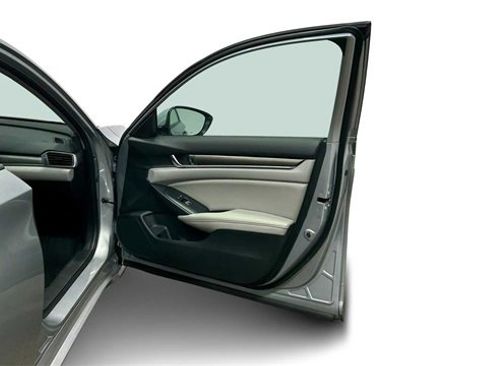 Used 2020 Honda Accord LX image 9