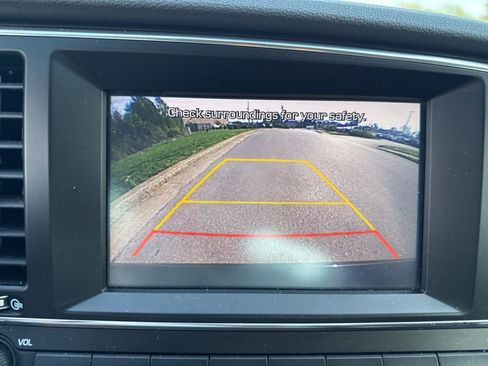 Used 2017 Hyundai Elantra SE image 8