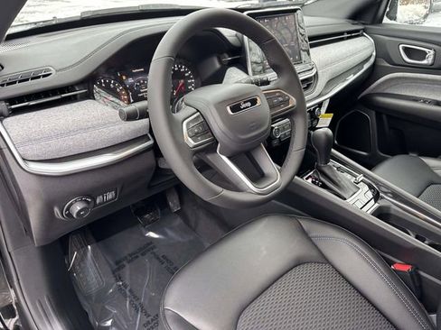 New 2026 Jeep Compass Latitude image 15