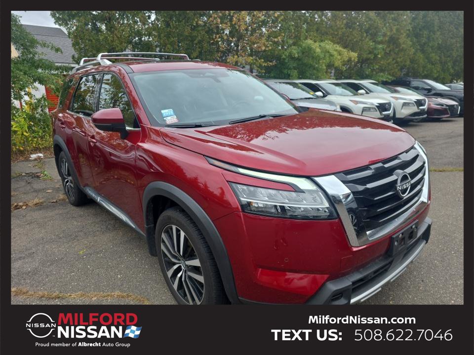 Certified 2023 Nissan Pathfinder Platinum w/ Cargo Package AWD/4WD image 8