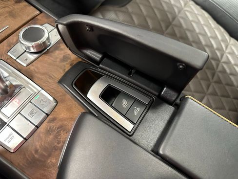 Used 2020 Mercedes-Benz SL 550 image 37