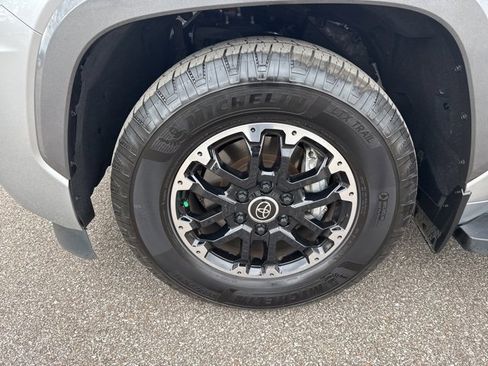 Used 2023 Toyota Sequoia Limited image 33