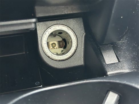 Used 2021 Mercedes-Benz C 300 Sedan image 29