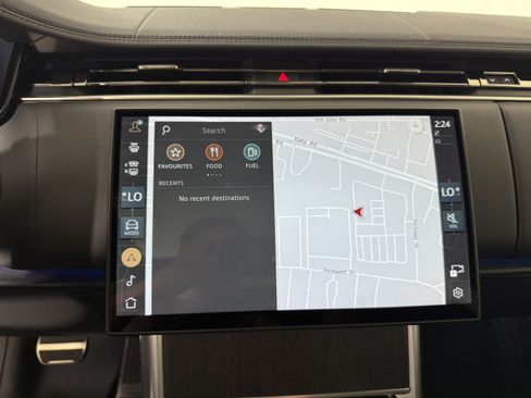 Certified 2025 Land Rover Range Rover SE AWD/4WD image 18