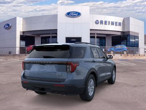 New 2026 Ford Explorer Active AWD/4WD image 8