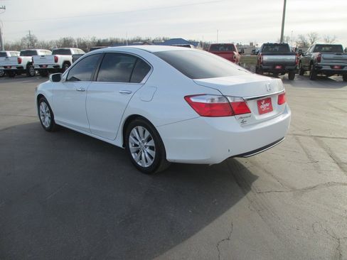 Used 2014 Honda Accord EX image 5