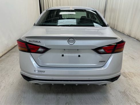 New 2025 Nissan Altima 2.5 SV image 8