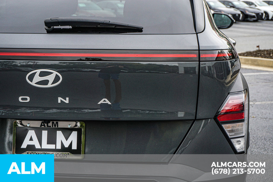 Used 2025 Hyundai Kona SEL FWD image 12