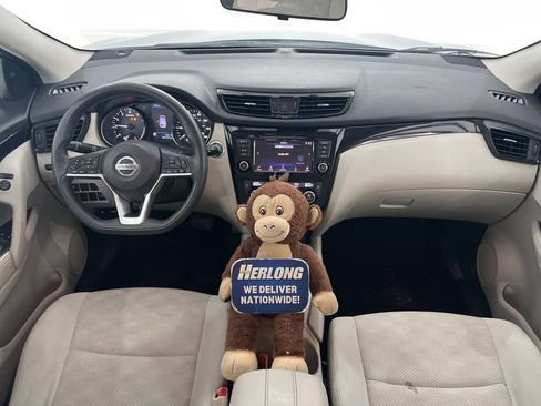 Used 2019 Nissan Rogue Sport SV FWD image 19