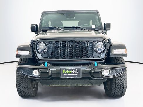 Used 2024 Jeep Wrangler High Altitude image 2