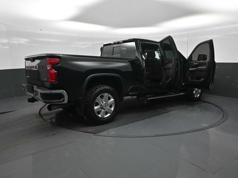 Used 2020 Chevrolet Silverado 2500 LTZ w/ LTZ Plus Package AWD/4WD image 28
