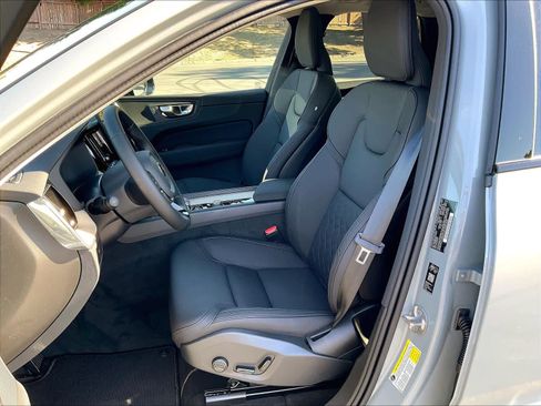 New 2026 Volvo XC60 B5 Core image 11