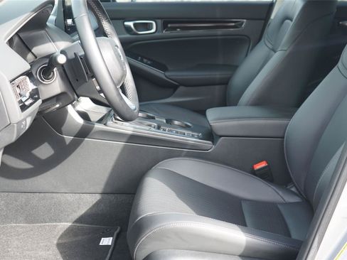 Used 2024 Honda Civic Touring image 10