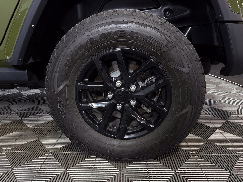 Used 2023 Jeep Wrangler Unlimited Sport AWD/4WD image 11