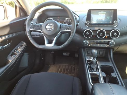 Used 2024 Nissan Sentra SV FWD image 24