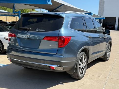 Used 2018 Honda Pilot Touring image 6