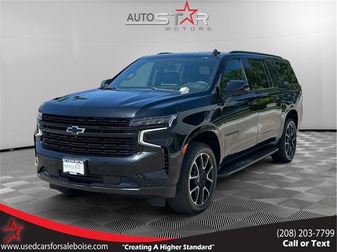 Used 2024 Chevrolet Suburban RST w/ Luxury Package RWD image 1