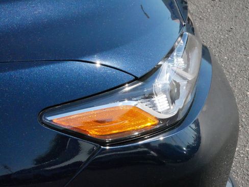 Used 2018 Toyota Camry LE image 17