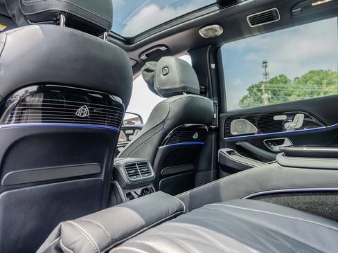 Used 2025 Mercedes-Benz Maybach GLS 600 4MATIC image 22