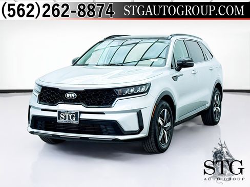 Used 2021 Kia Sorento S w/ Panoramic Sunroof Package image 1