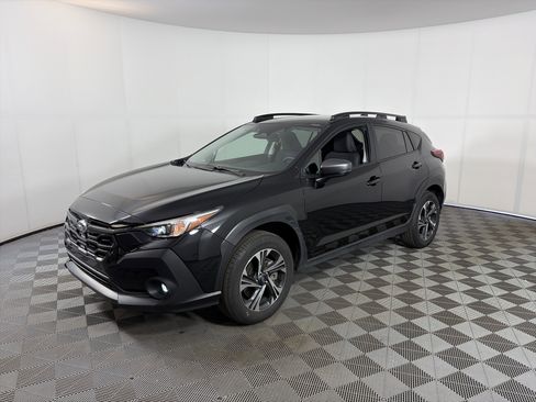 Used 2026 Subaru Crosstrek 2.0i Premium image 3